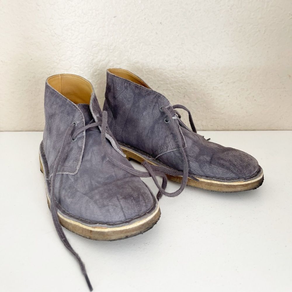 Clarks Women’s Chukka Dessert boots Boots in gray suede. 7.5 - Picture 7 of 17